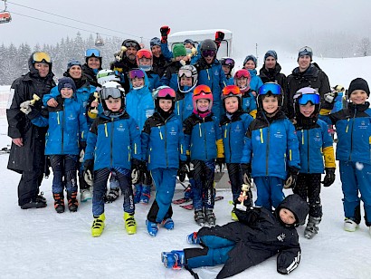 KSC-Kids glänzen beim Slalom-Bezirkscup in St. Ulrich KSC-Kids glänzen beim Slalom-Bezirkscup in St. Ulrich